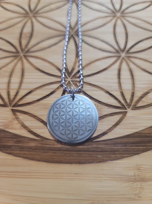 Flower of Life Alchemy Pendant - 7.83hz