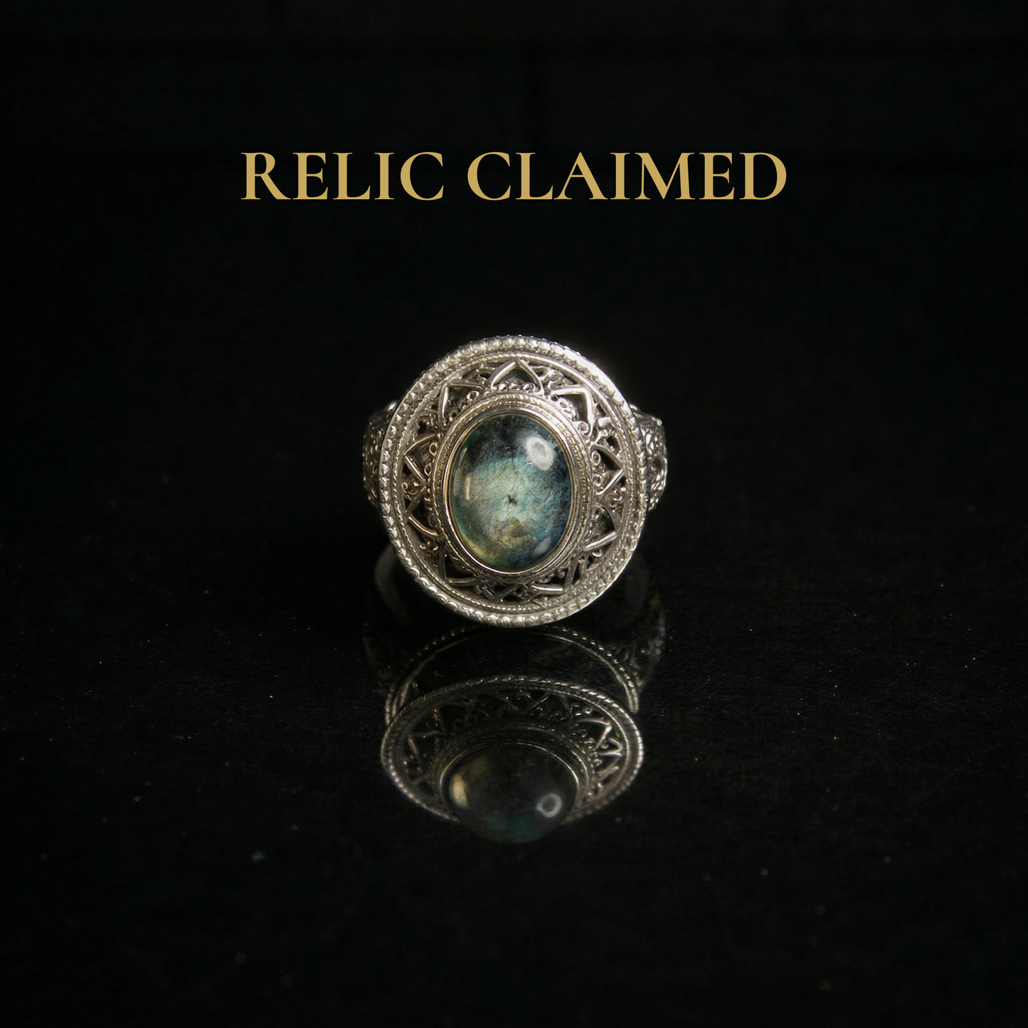 THE AGENT OF THE MOON - Labradorite