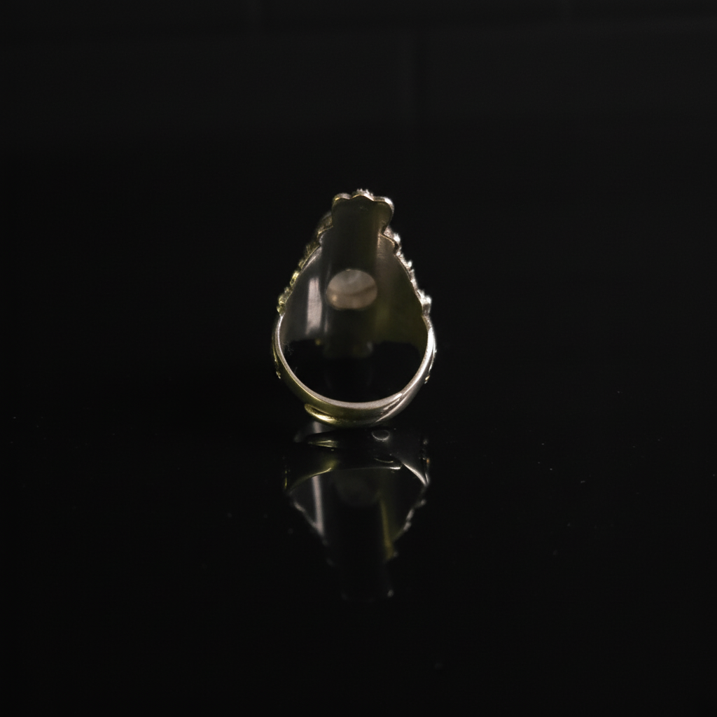 THE CROWN OF THE MOON - Moonstone